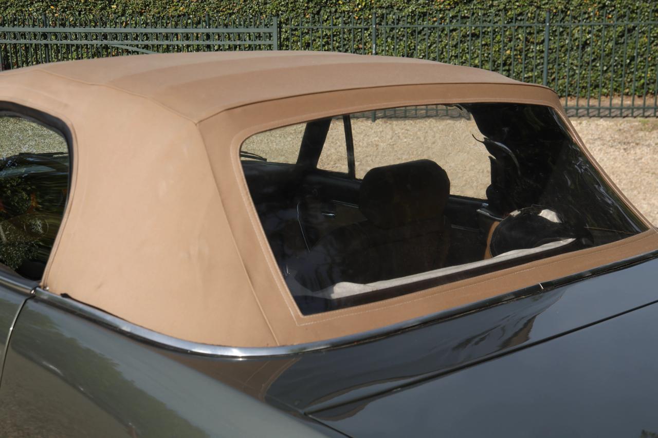 1981 Peugeot 504 Cabriolet &ldquo;Gris Fume m&eacute;tallis&eacute;&rdquo;