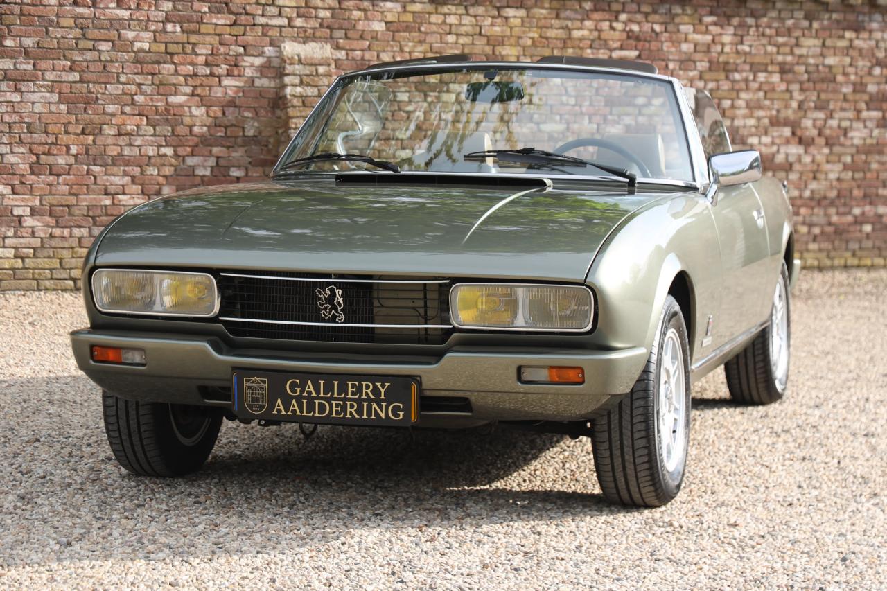 1981 Peugeot 504 Cabriolet &ldquo;Gris Fume m&eacute;tallis&eacute;&rdquo;