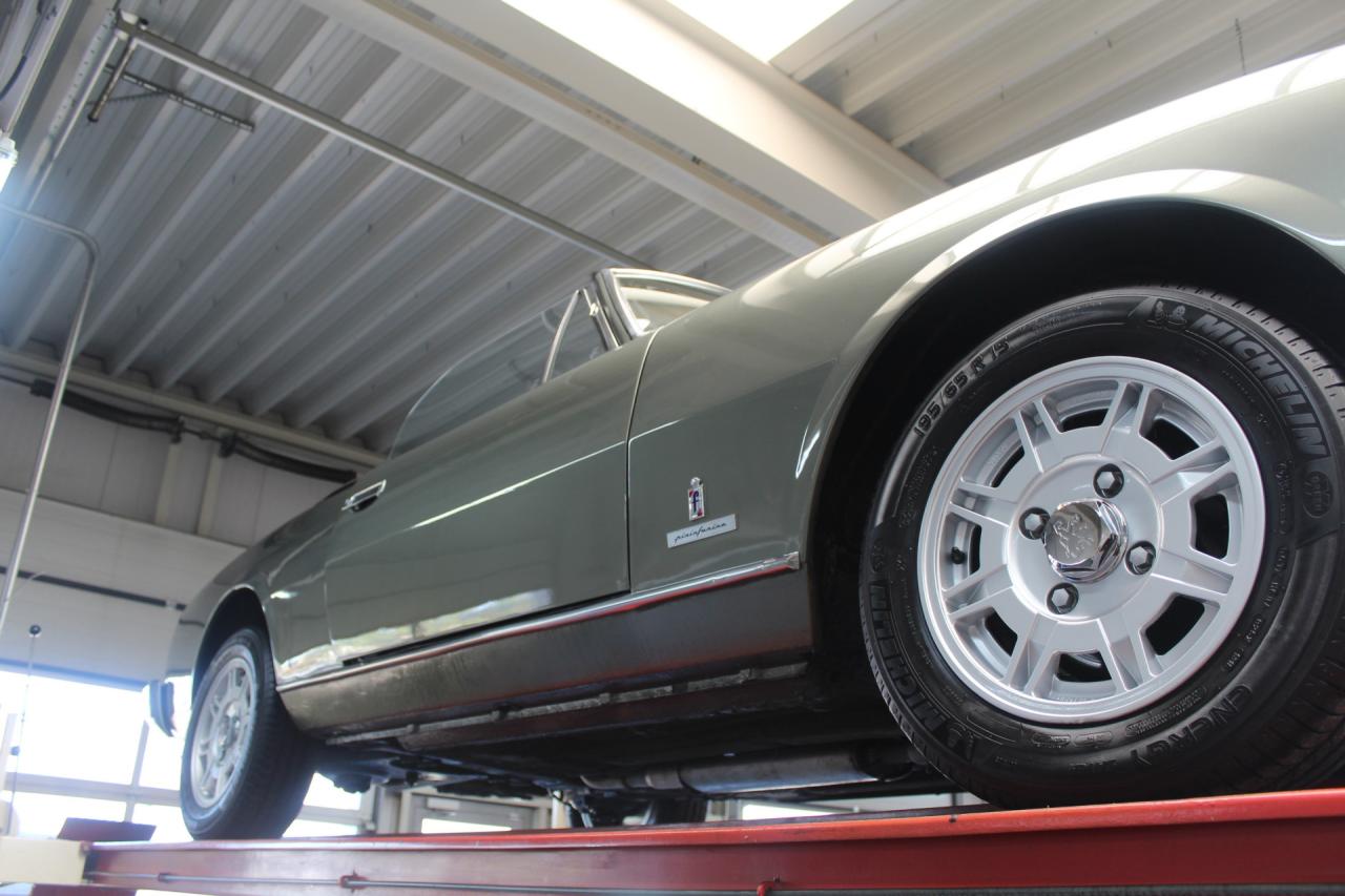 1981 Peugeot 504 Cabriolet &ldquo;Gris Fume m&eacute;tallis&eacute;&rdquo;