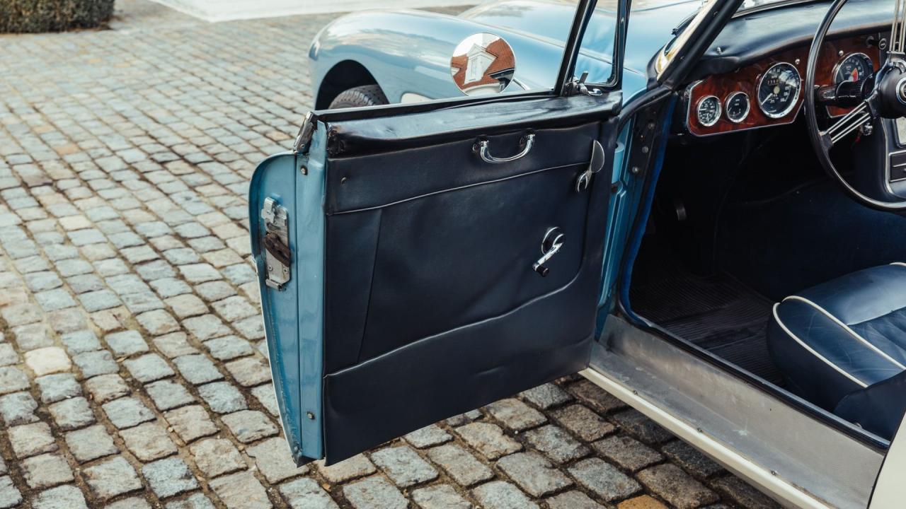 1965 Austin - Healey 3000 Mk III BJ8