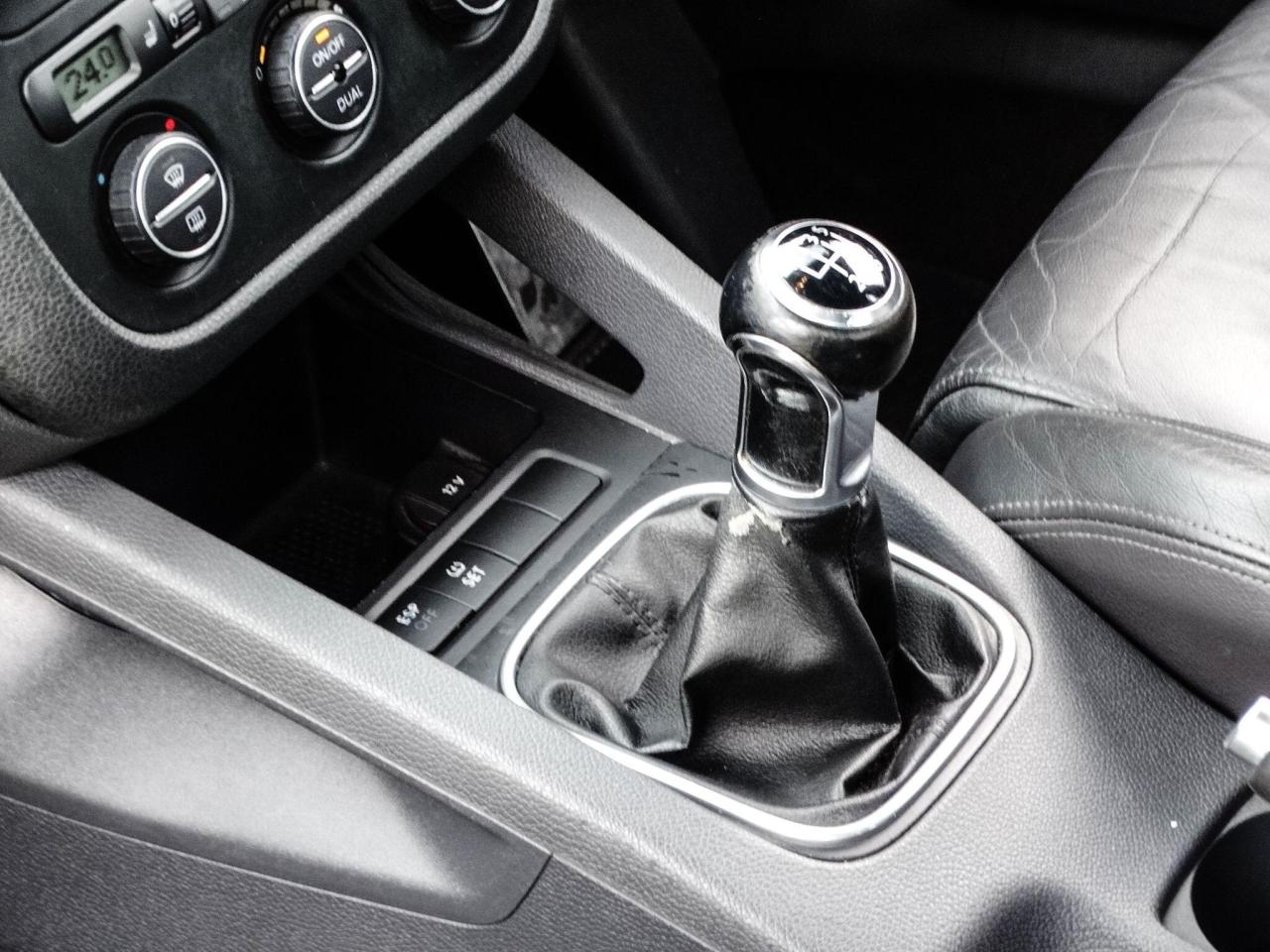 2006 Volkswagen 3.2 V6 R32 4Motion 5dr