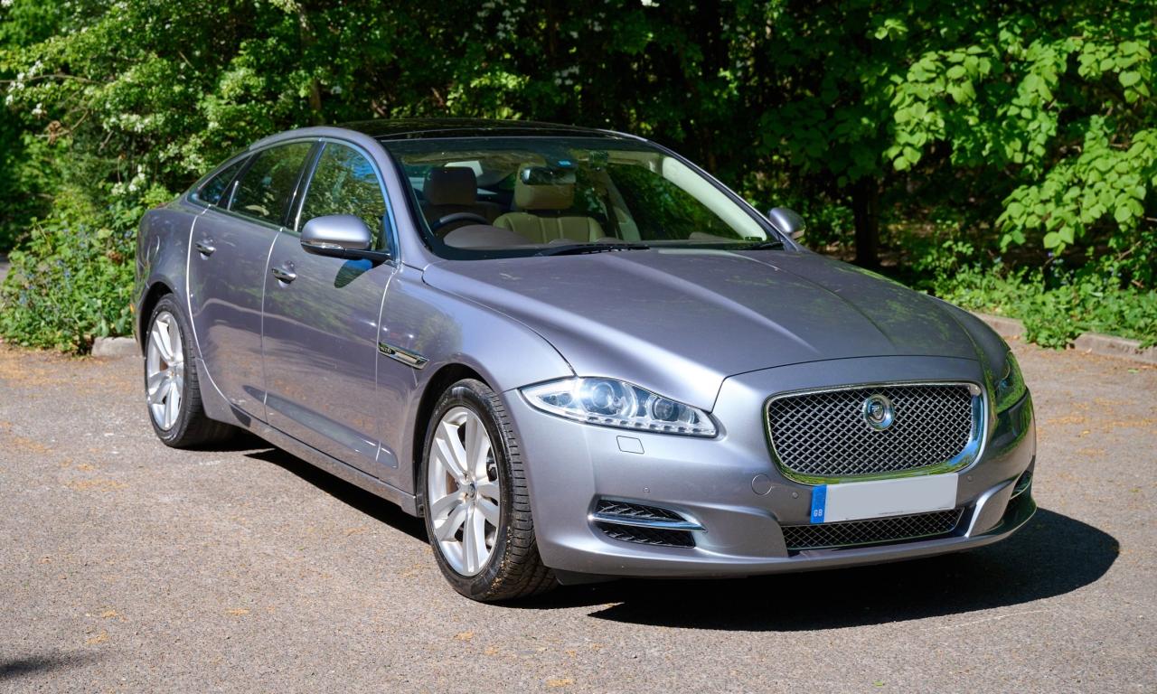 2012 Jaguar XJ Premium Luxury V8