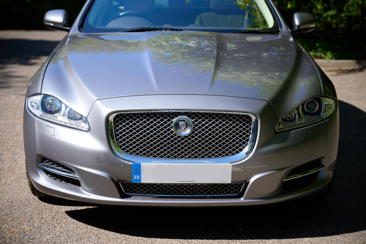 2012 Jaguar XJ Premium Luxury V8