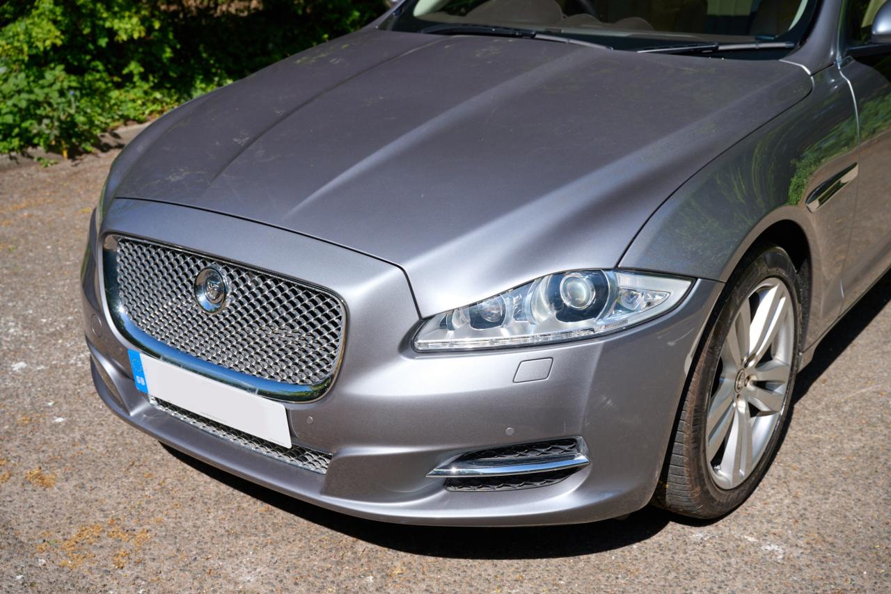 2012 Jaguar XJ Premium Luxury V8