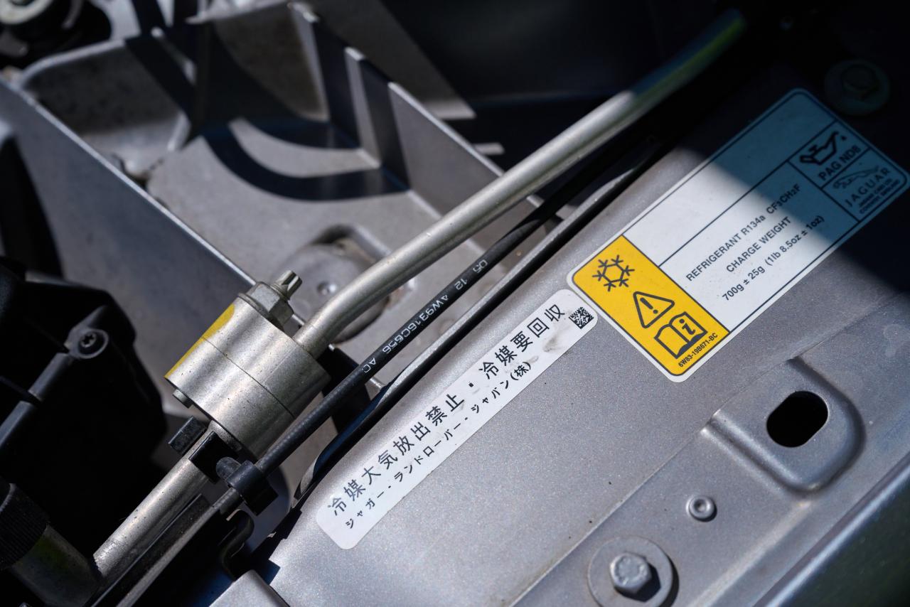 2012 Jaguar XJ Premium Luxury V8