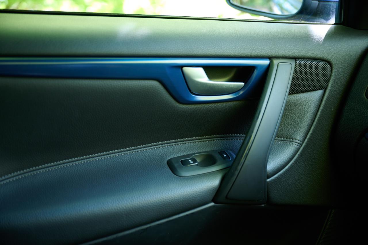 2006 Volvo V70 SE Sport Ocean Race Auto