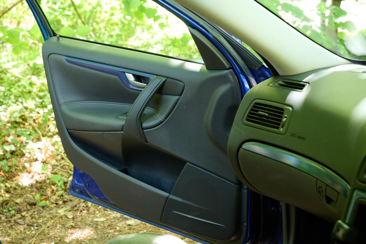 2006 Volvo V70 SE Sport Ocean Race Auto