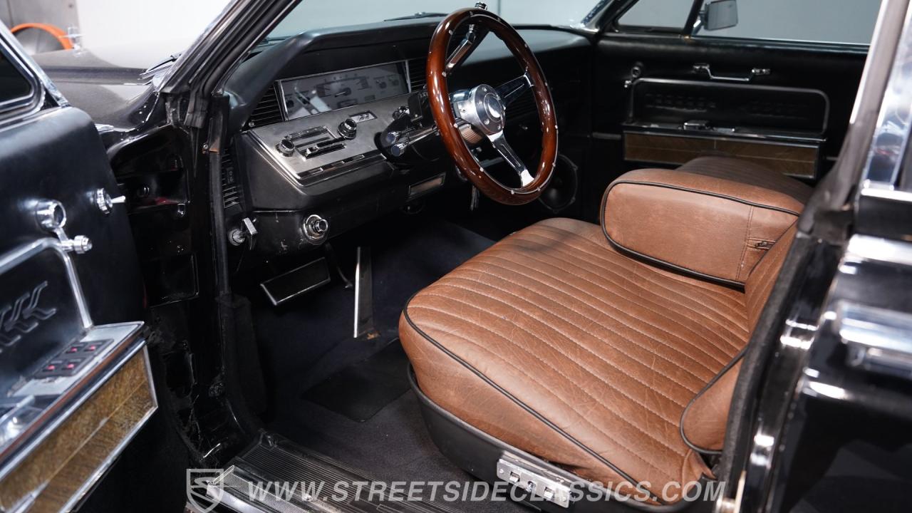 1966 Lincoln Continental 6.1 Hemi Restomod