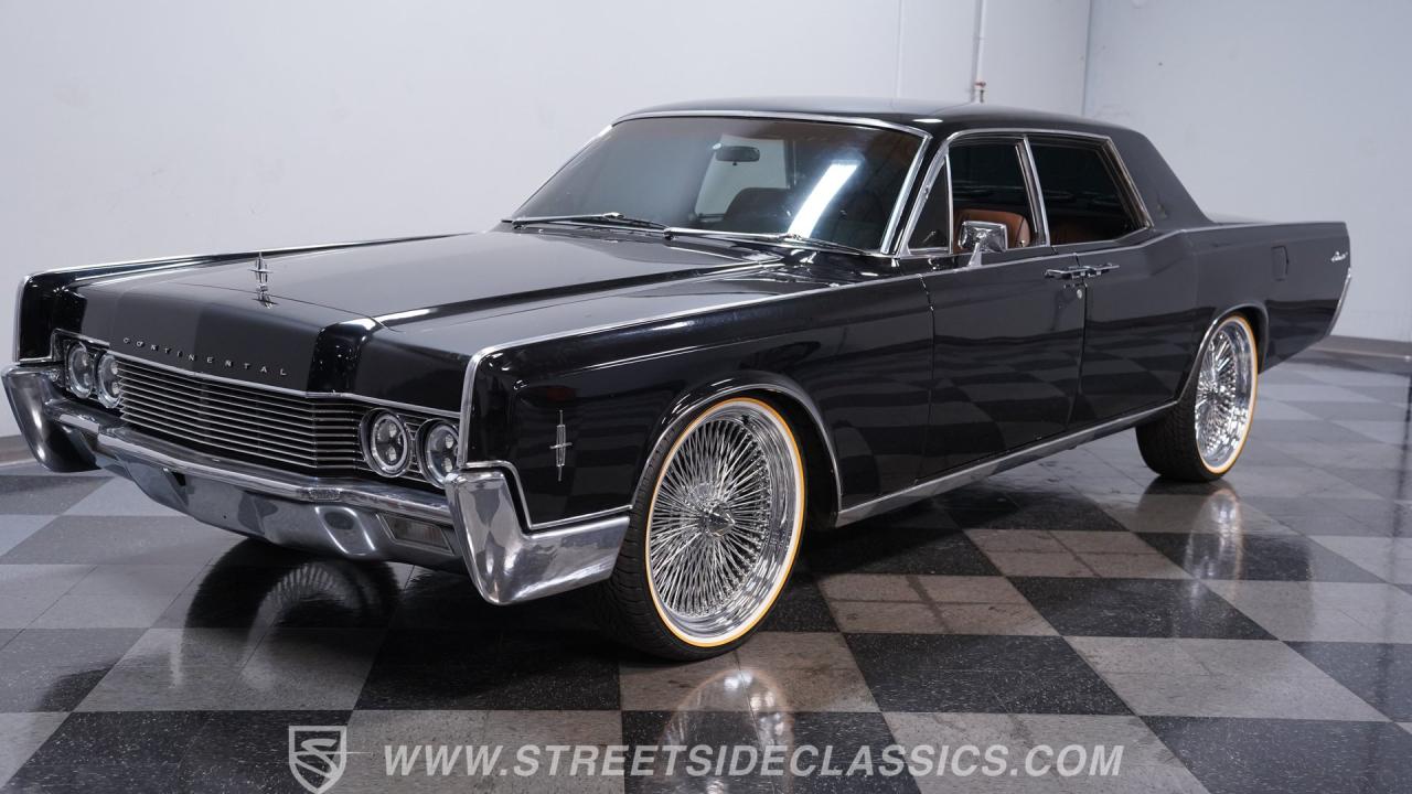 1966 Lincoln Continental 6.1 Hemi Restomod