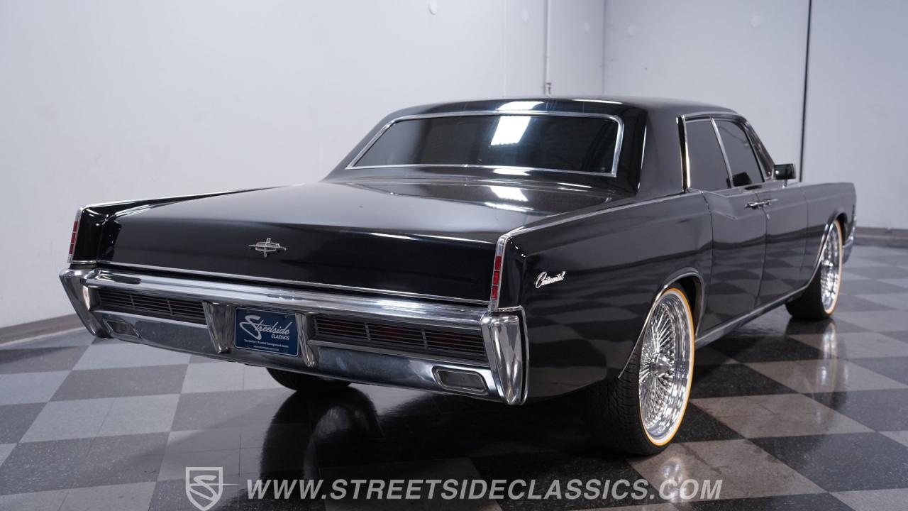 1966 Lincoln Continental 6.1 Hemi Restomod