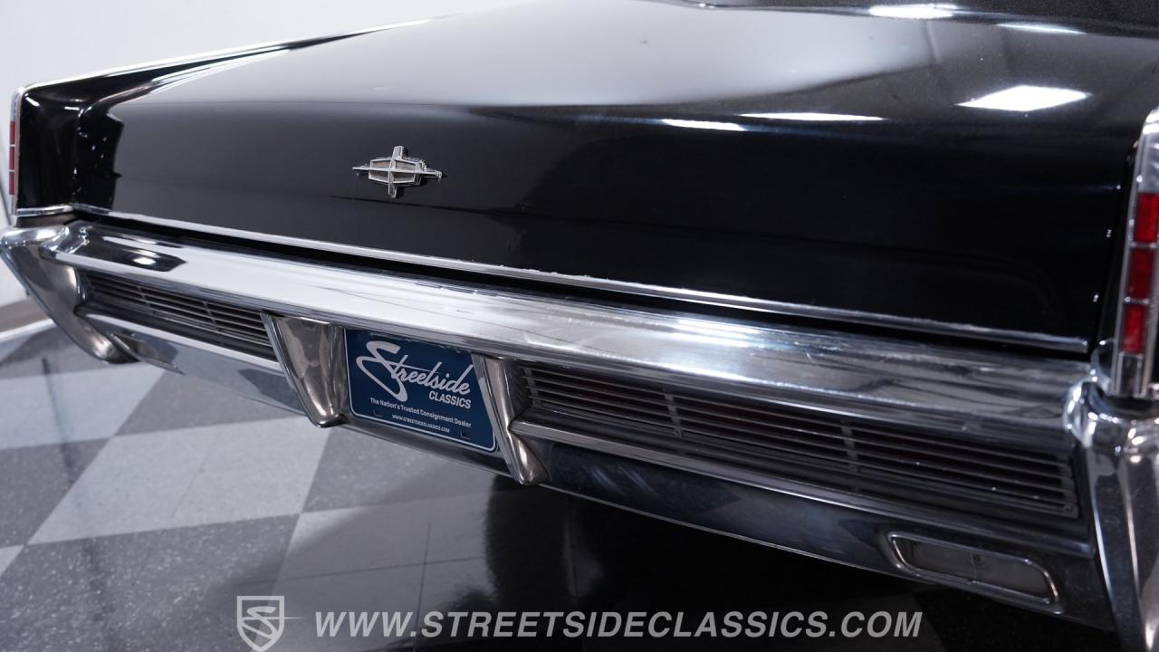 1966 Lincoln Continental 6.1 Hemi Restomod