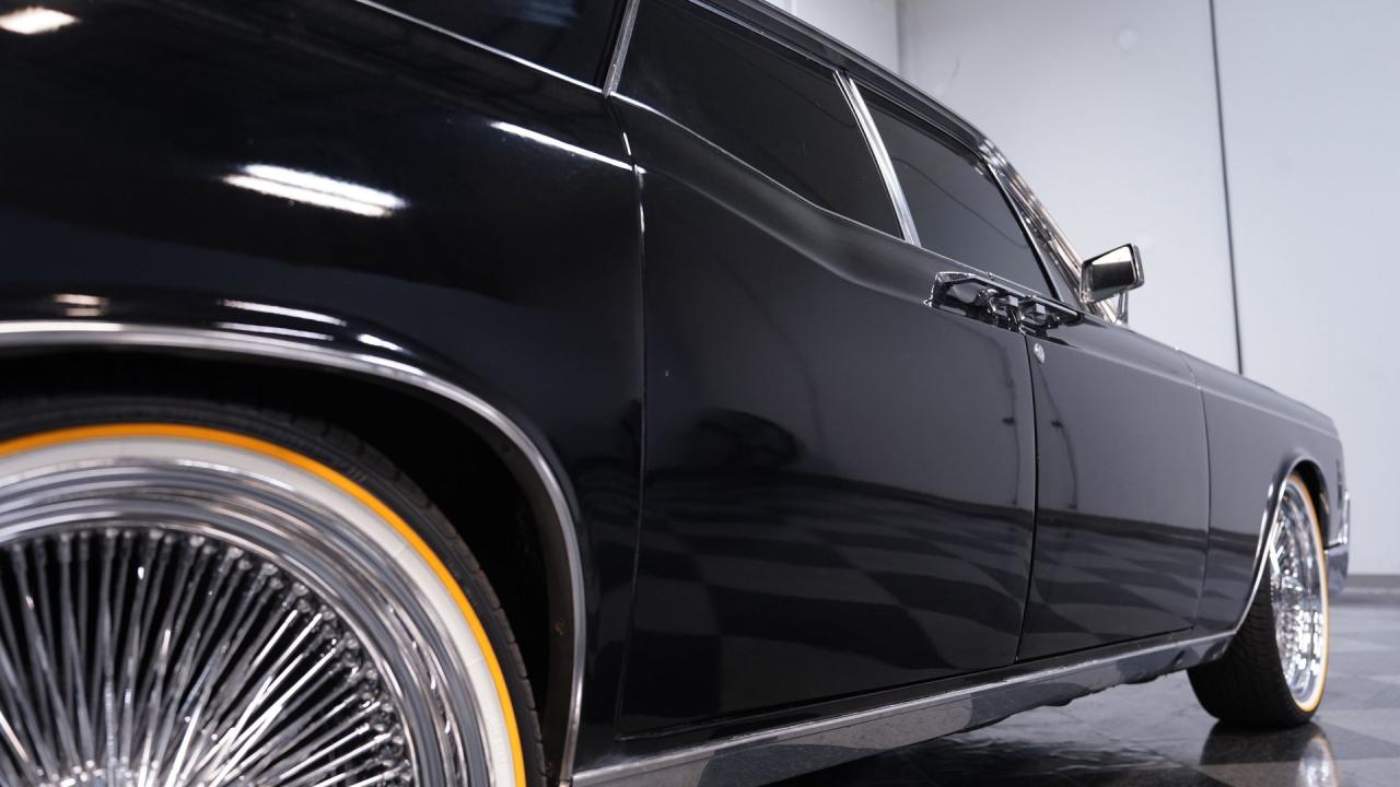 1966 Lincoln Continental 6.1 Hemi Restomod