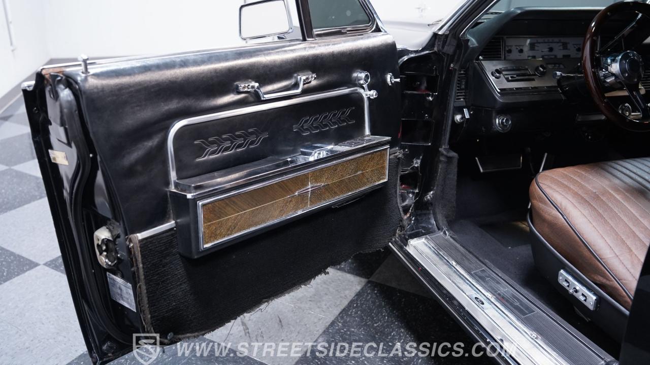 1966 Lincoln Continental 6.1 Hemi Restomod