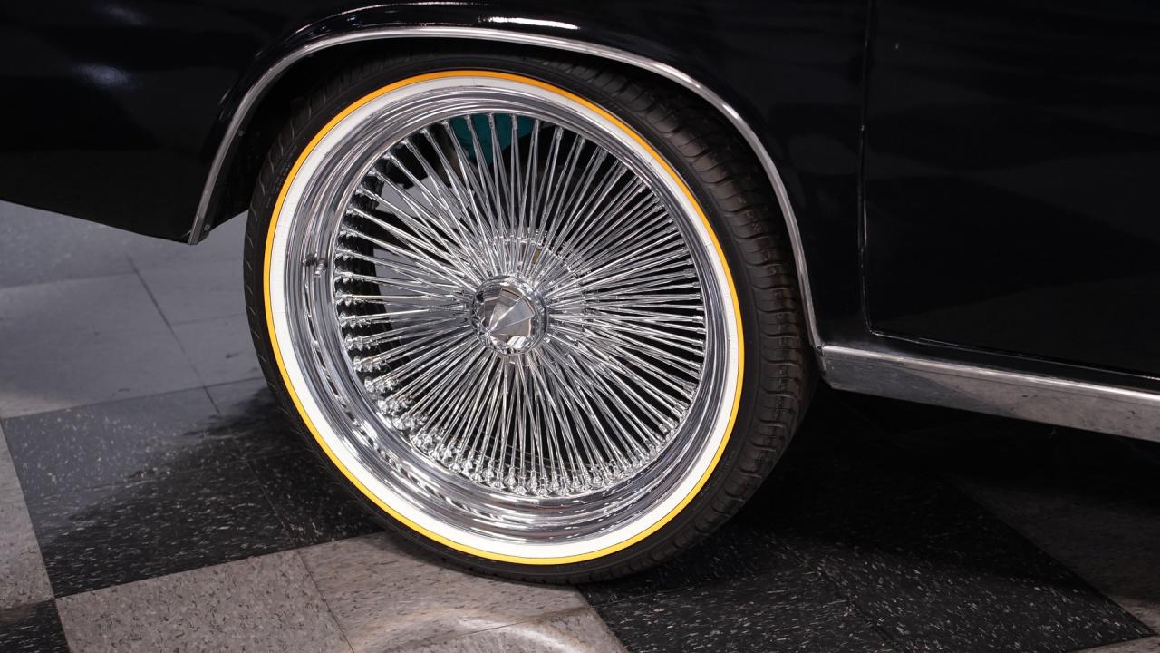 1966 Lincoln Continental 6.1 Hemi Restomod