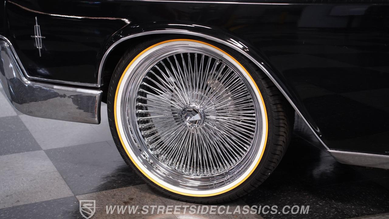 1966 Lincoln Continental 6.1 Hemi Restomod