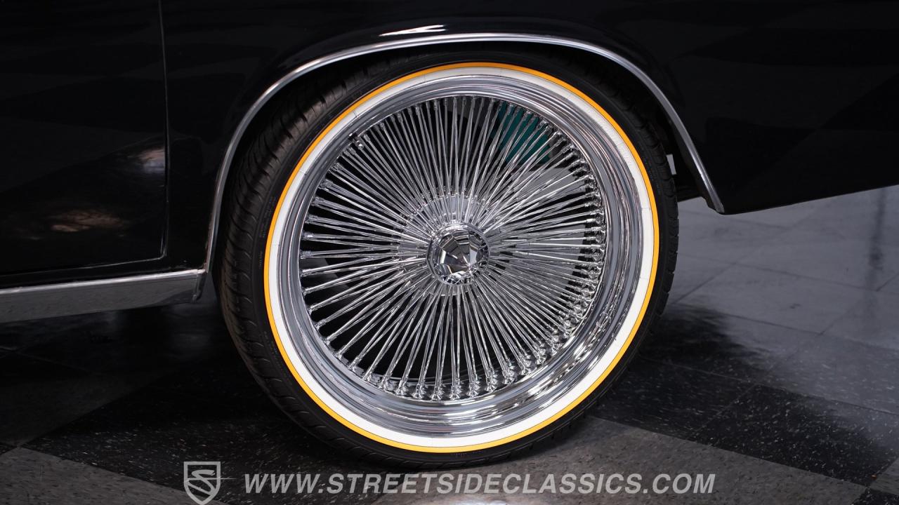 1966 Lincoln Continental 6.1 Hemi Restomod