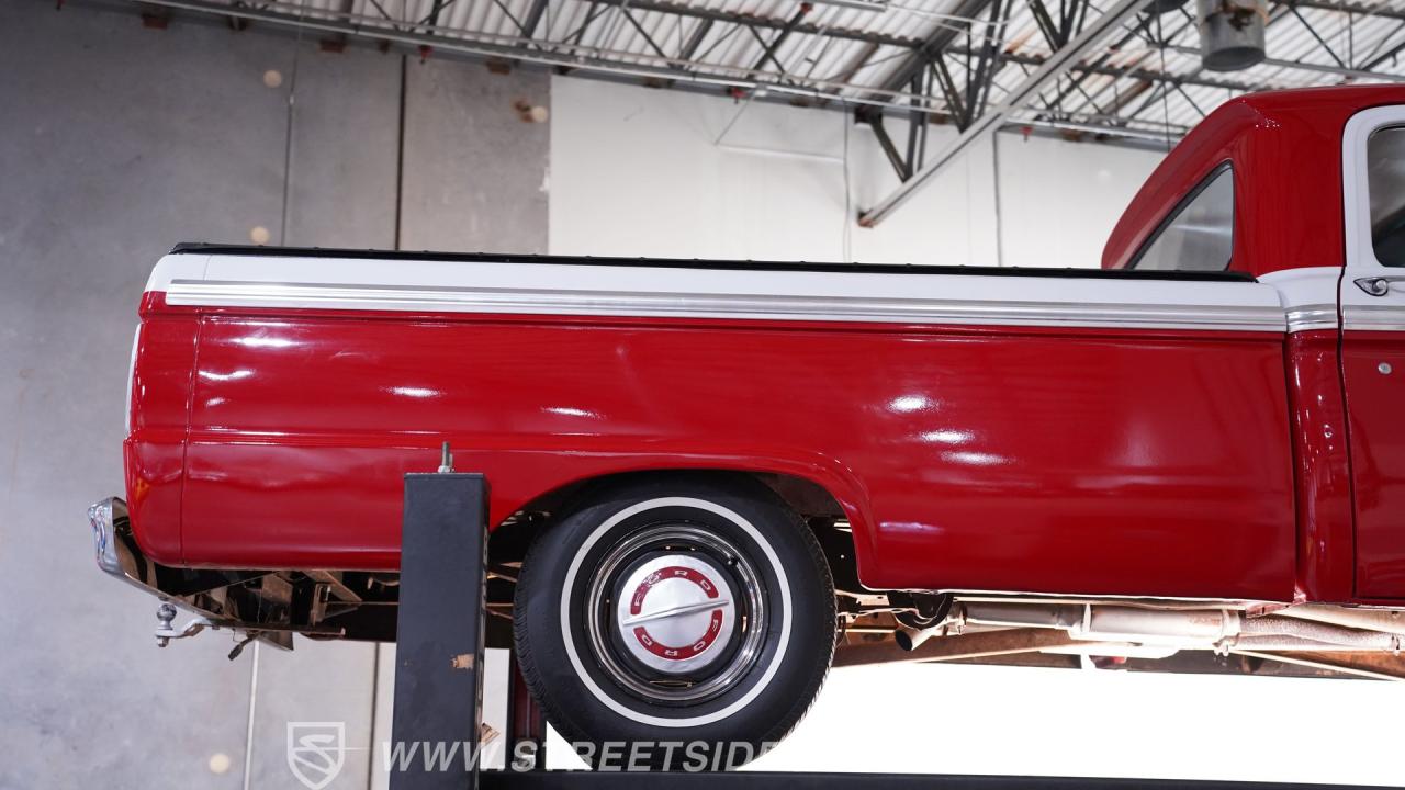 1966 Ford F-100
