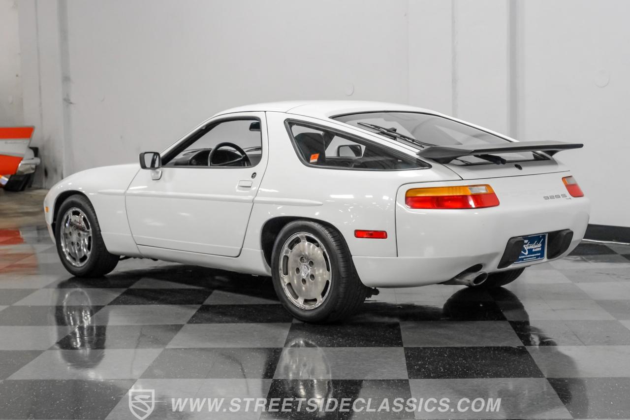 1987 Porsche 928 S4