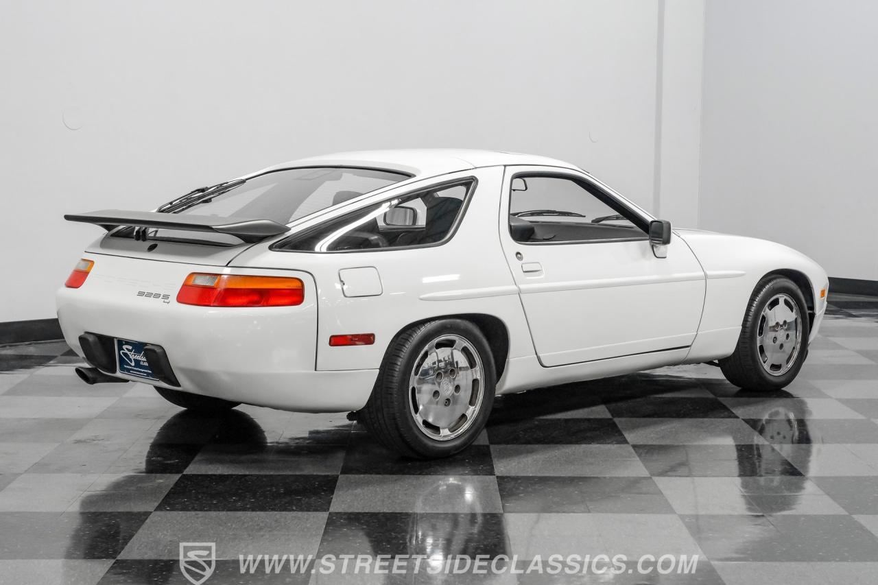 1987 Porsche 928 S4