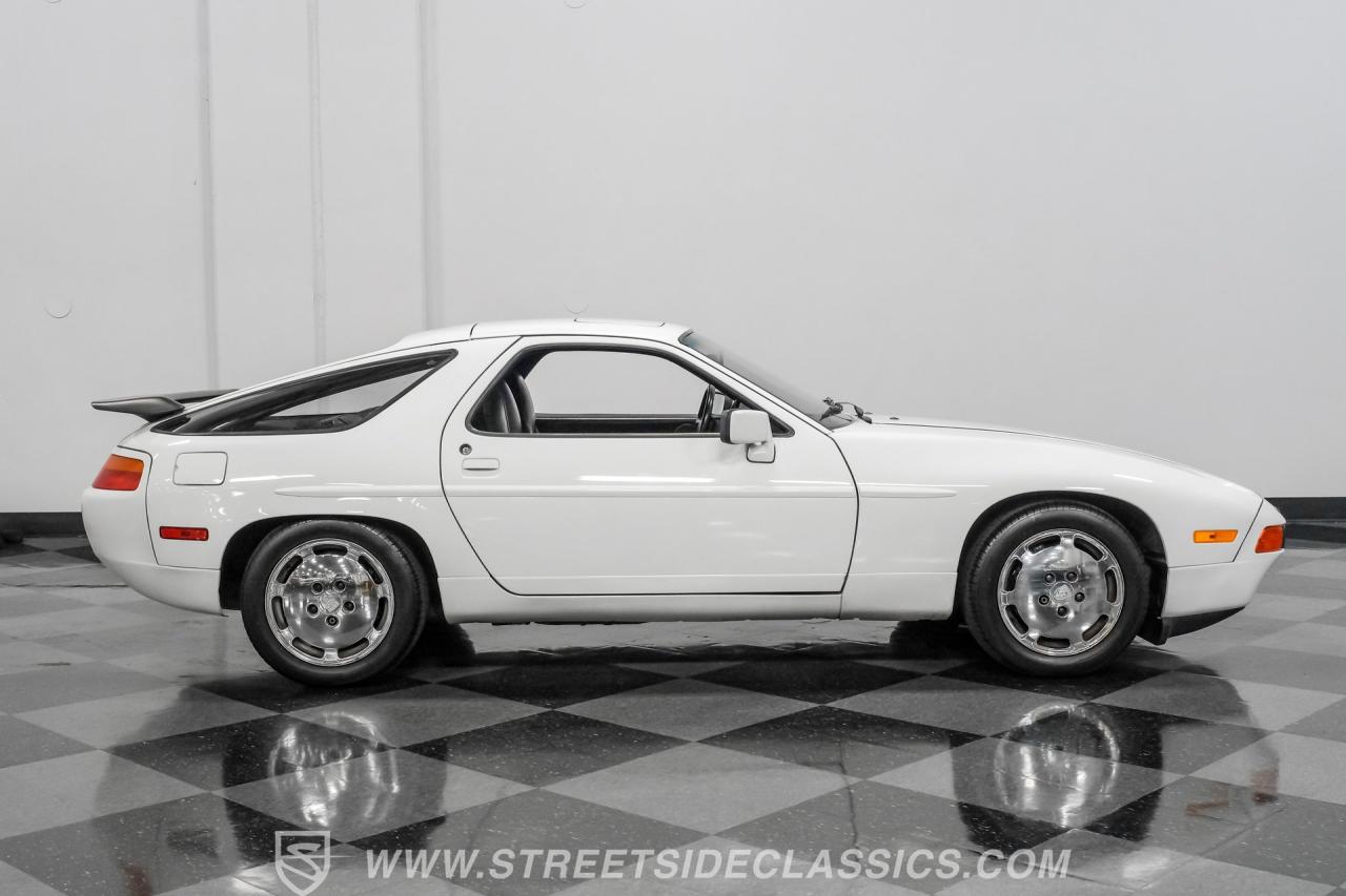 1987 Porsche 928 S4