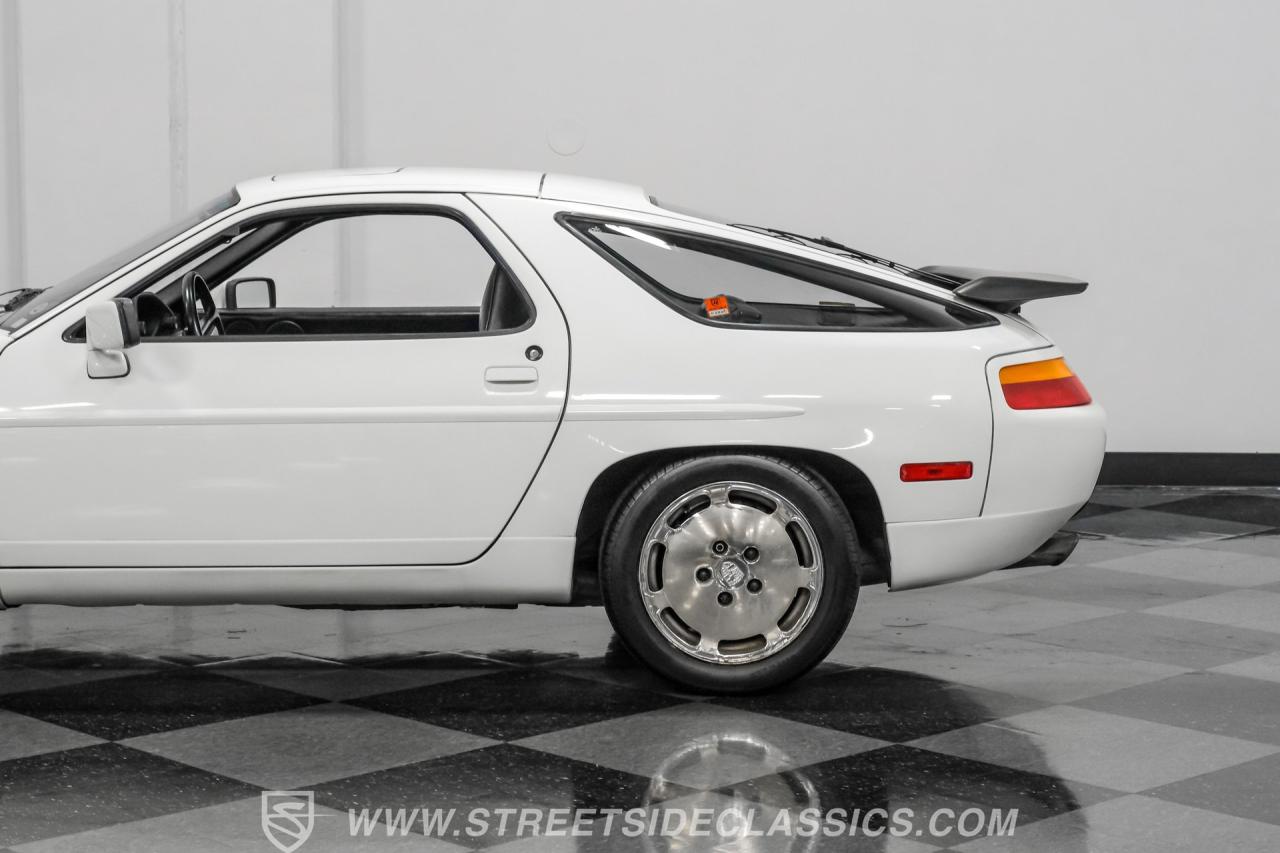 1987 Porsche 928 S4