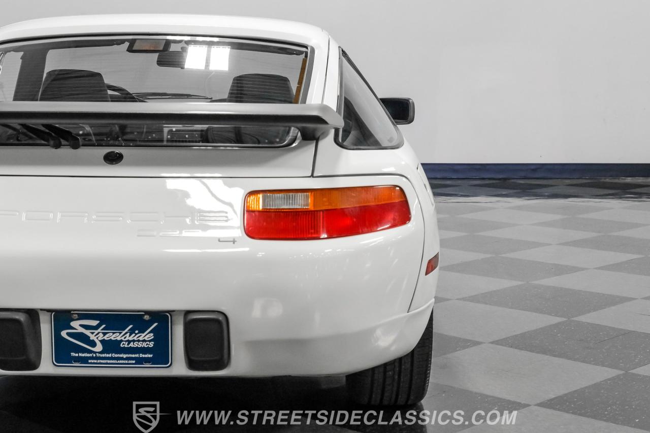 1987 Porsche 928 S4