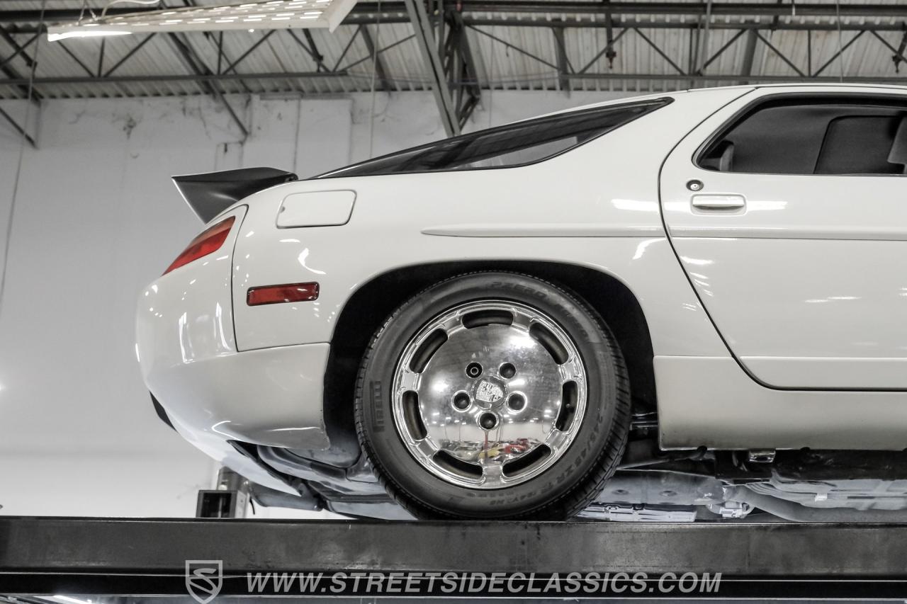 1987 Porsche 928 S4