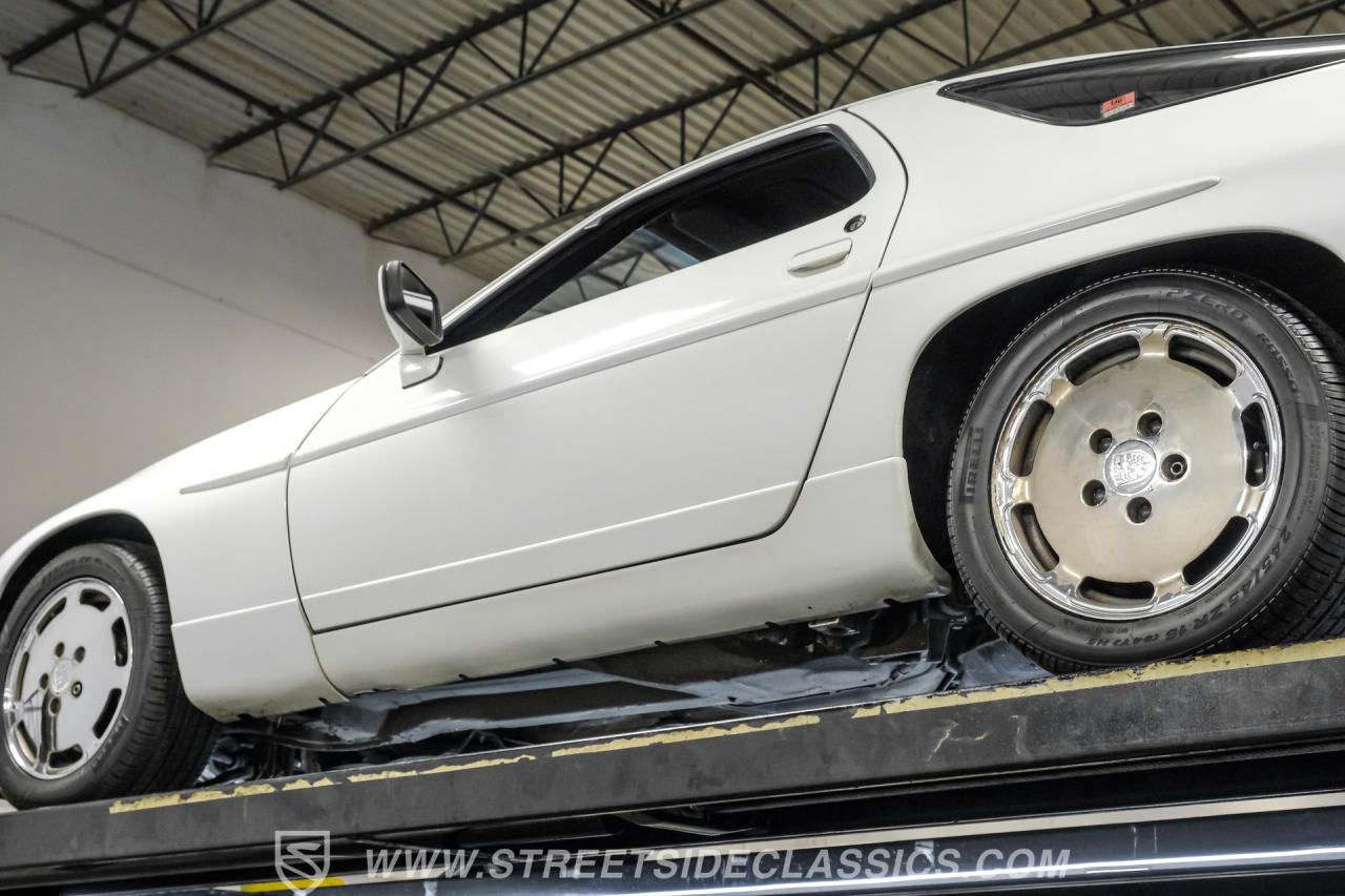 1987 Porsche 928 S4