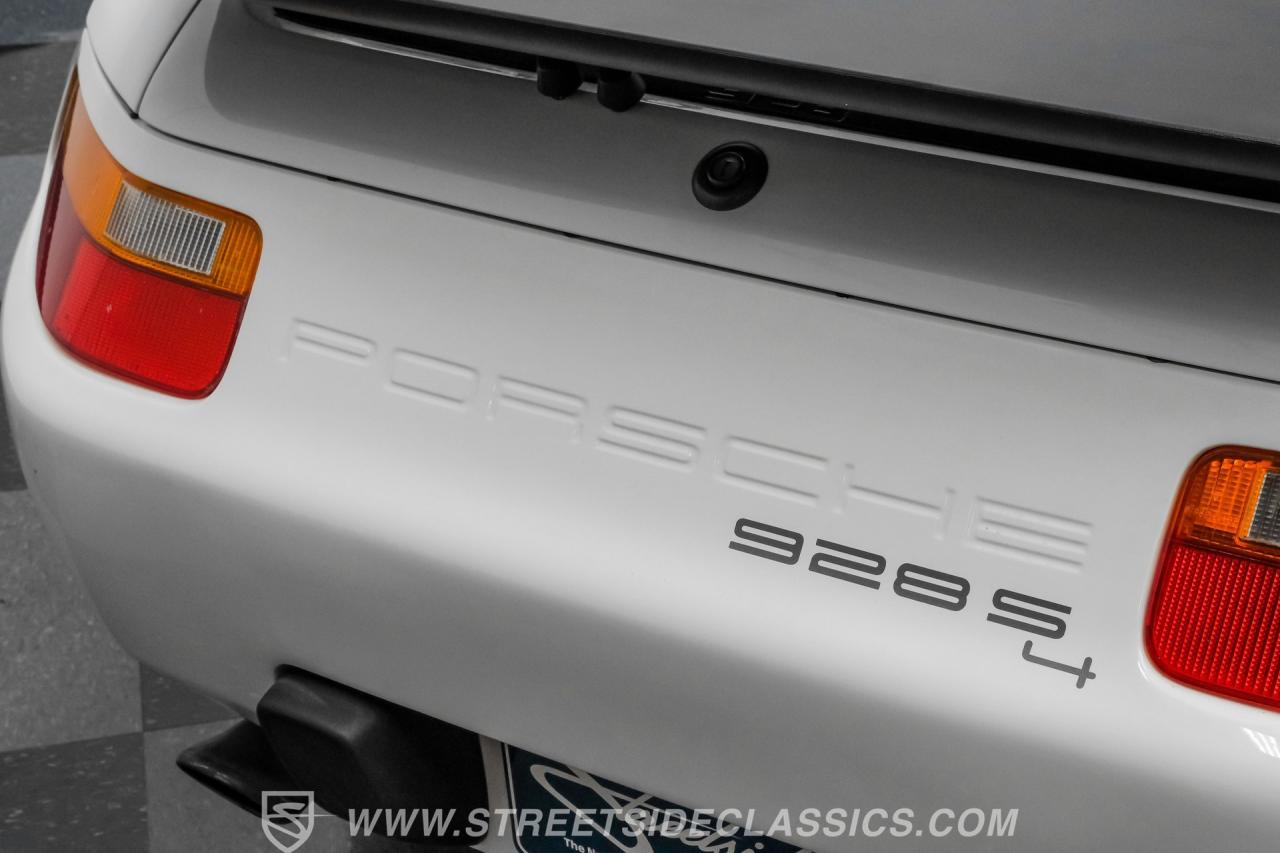 1987 Porsche 928 S4
