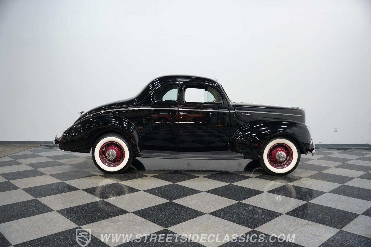 1940 Ford Deluxe 5 Window Coupe