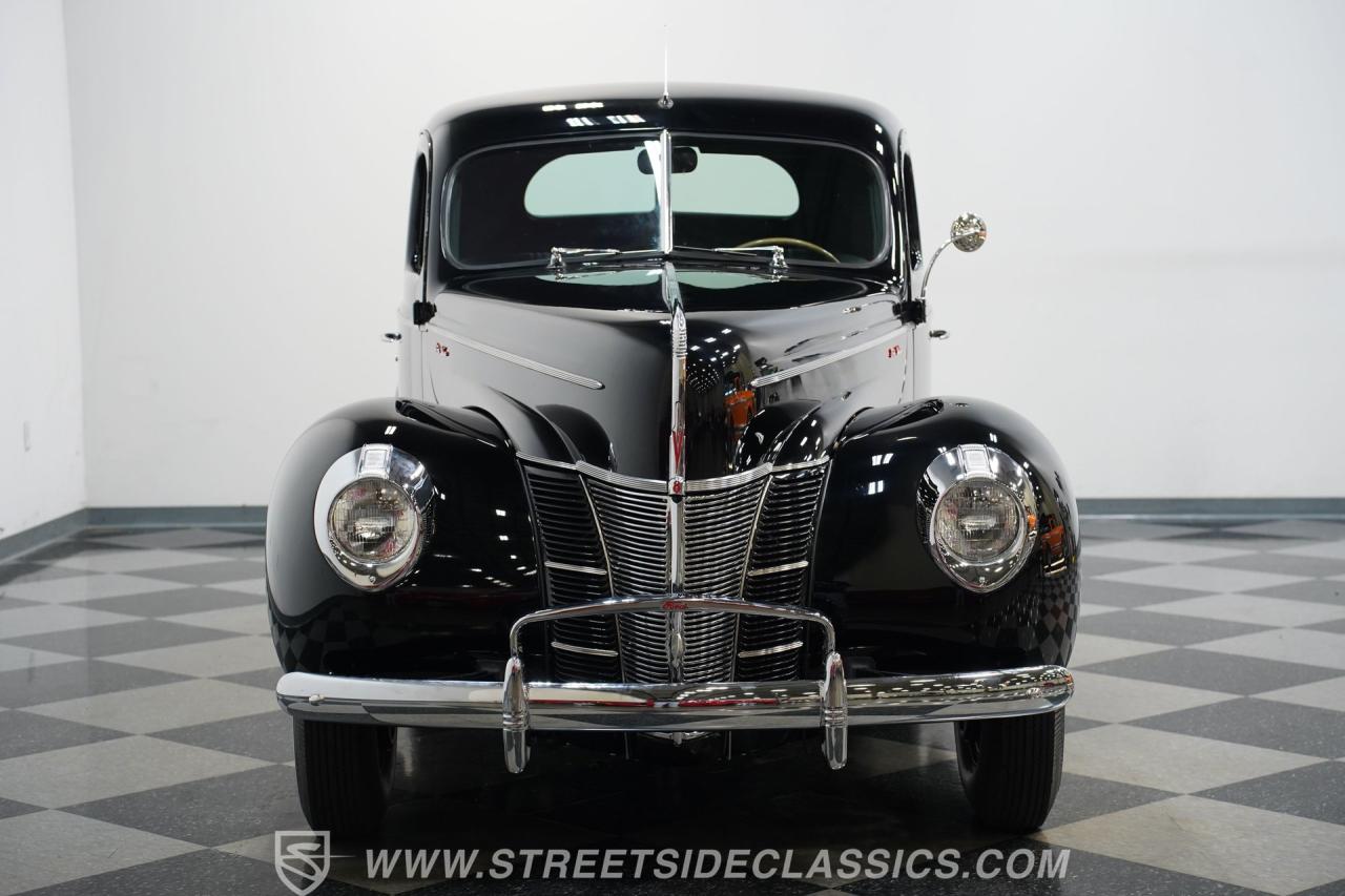 1940 Ford Deluxe 5 Window Coupe