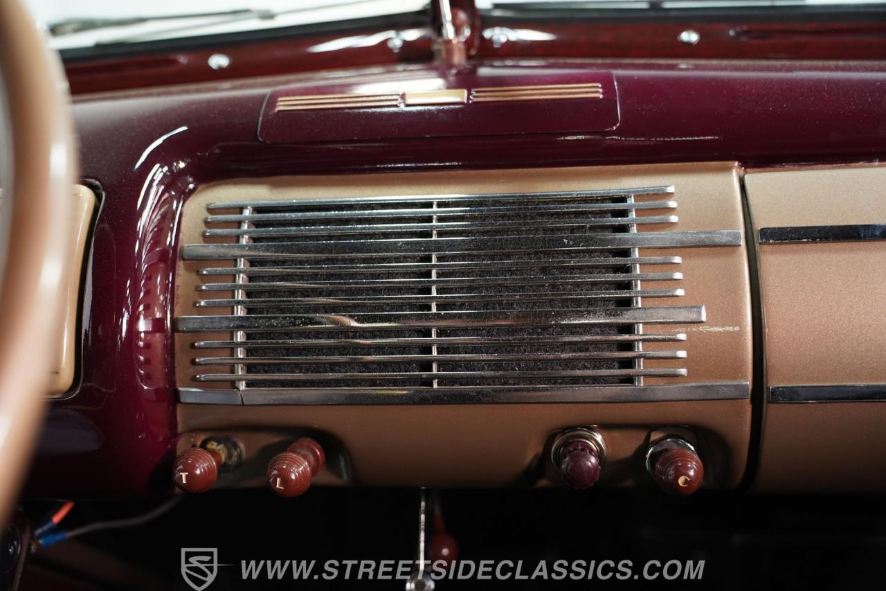 1940 Ford Deluxe 5 Window Coupe