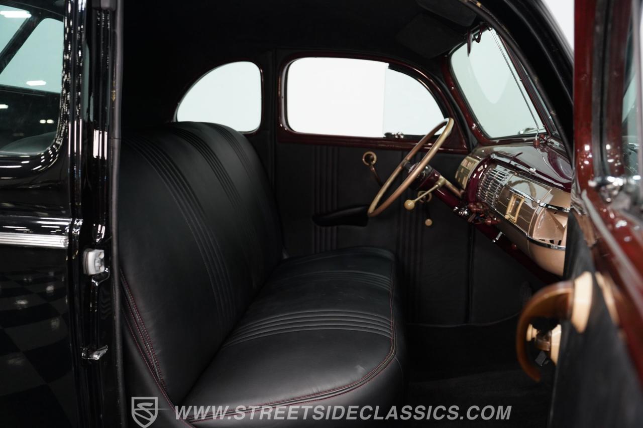 1940 Ford Deluxe 5 Window Coupe