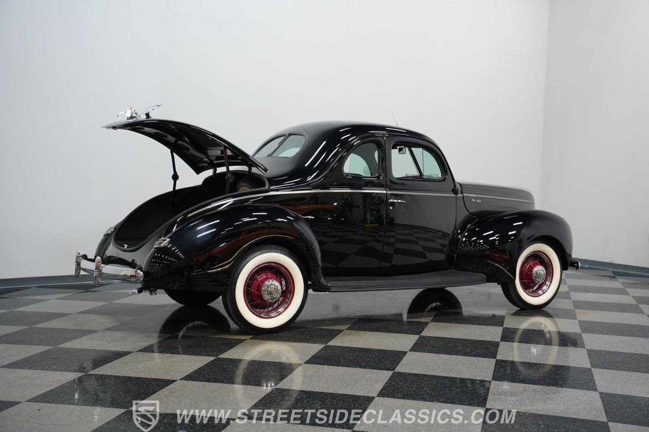 1940 Ford Deluxe 5 Window Coupe