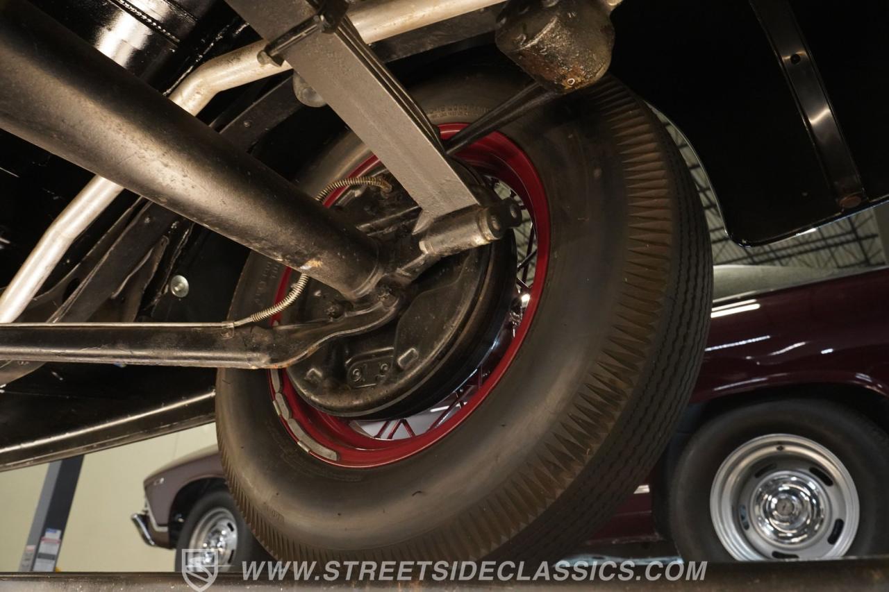 1940 Ford Deluxe 5 Window Coupe