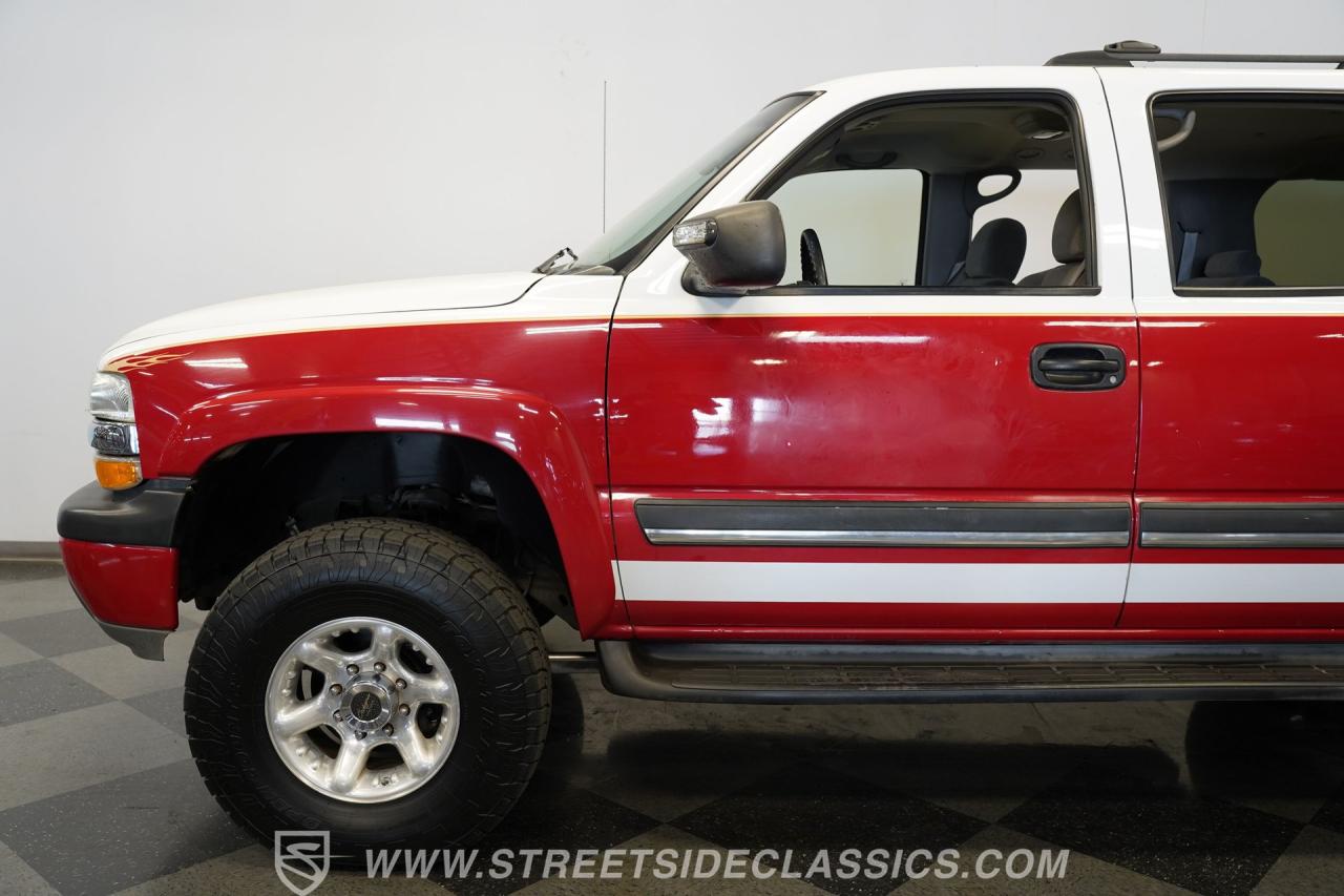 2004 Chevrolet Suburban 2500 4X4