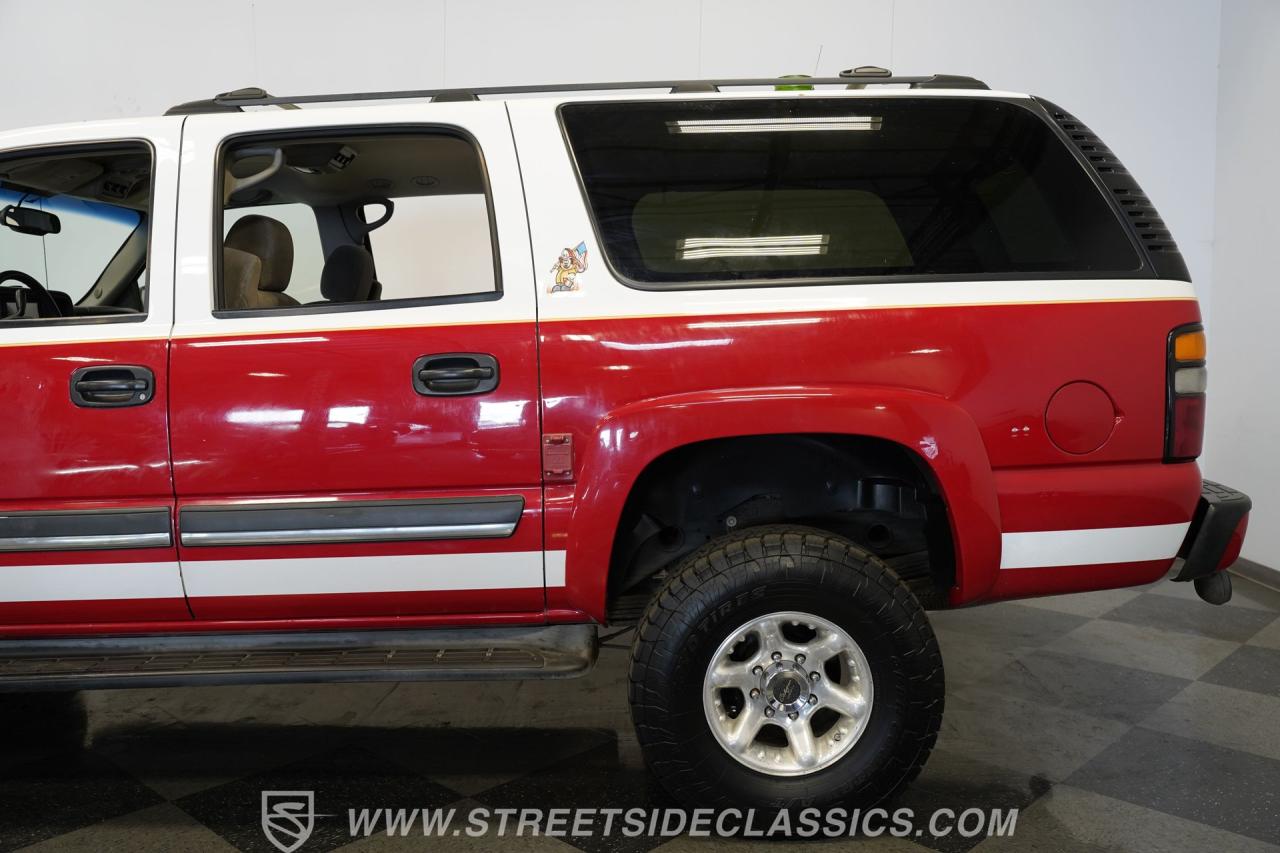 2004 Chevrolet Suburban 2500 4X4