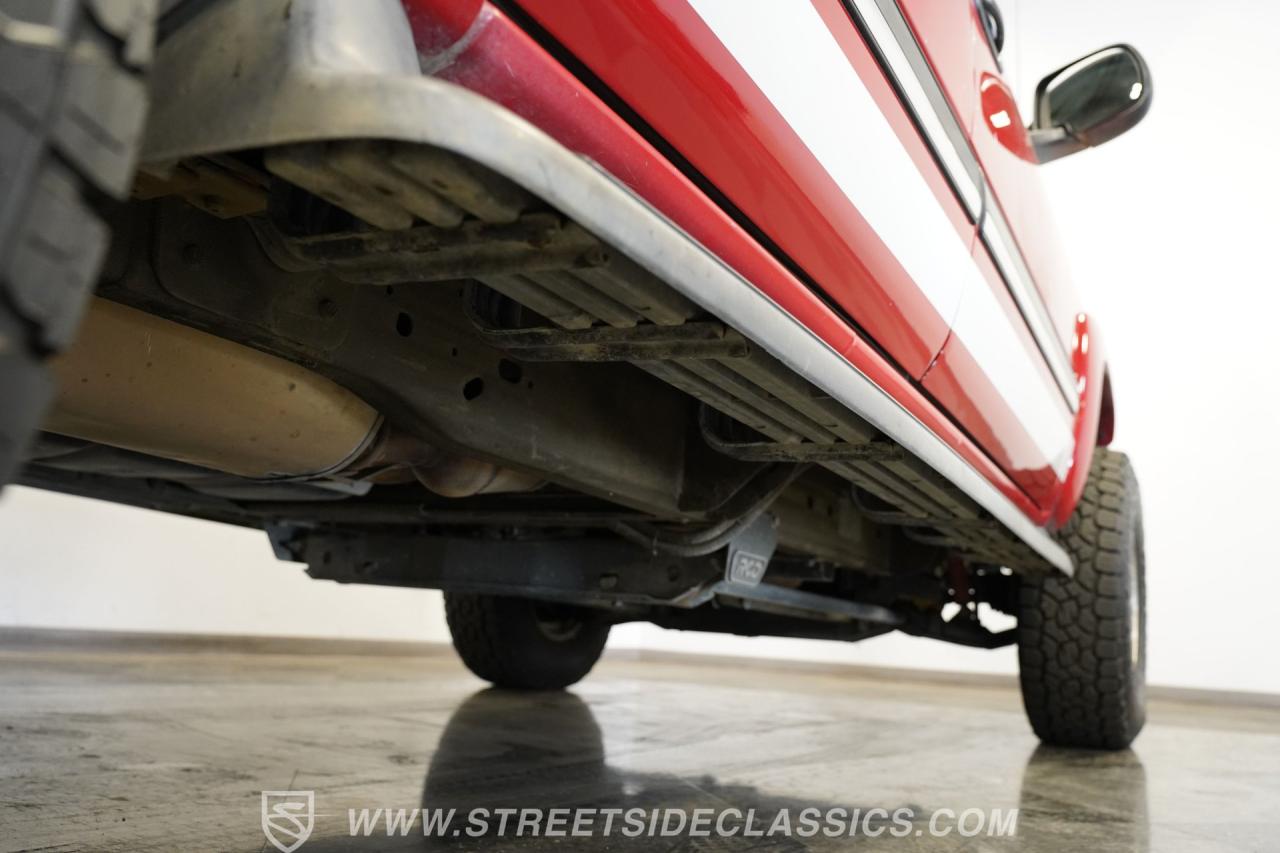 2004 Chevrolet Suburban 2500 4X4