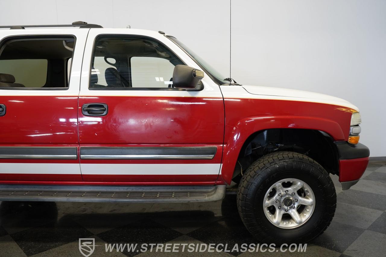 2004 Chevrolet Suburban 2500 4X4