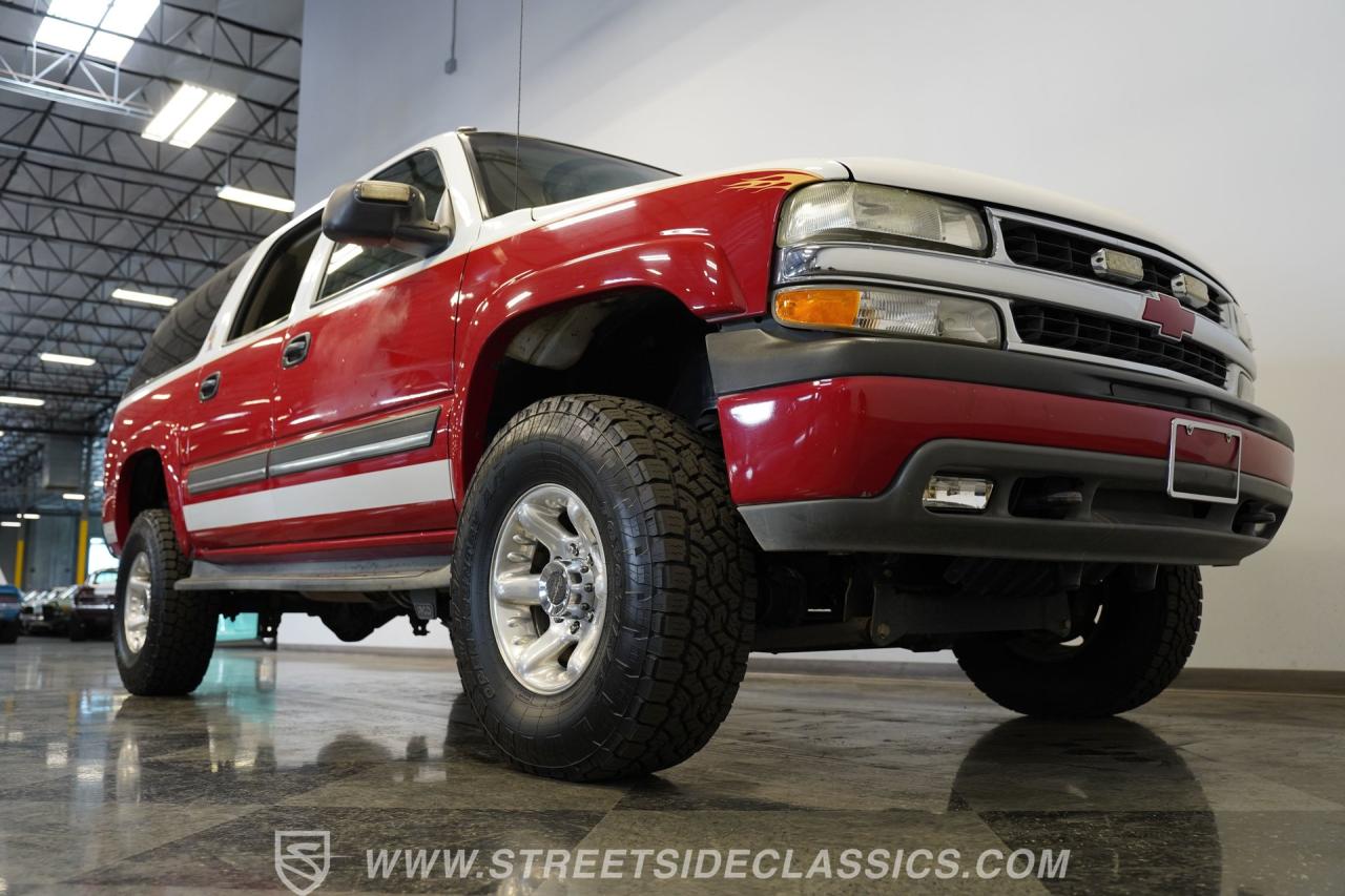 2004 Chevrolet Suburban 2500 4X4