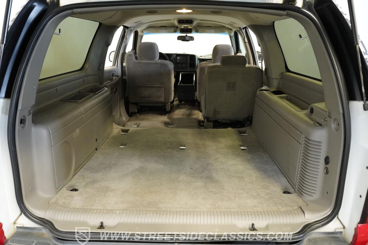 2004 Chevrolet Suburban 2500 4X4