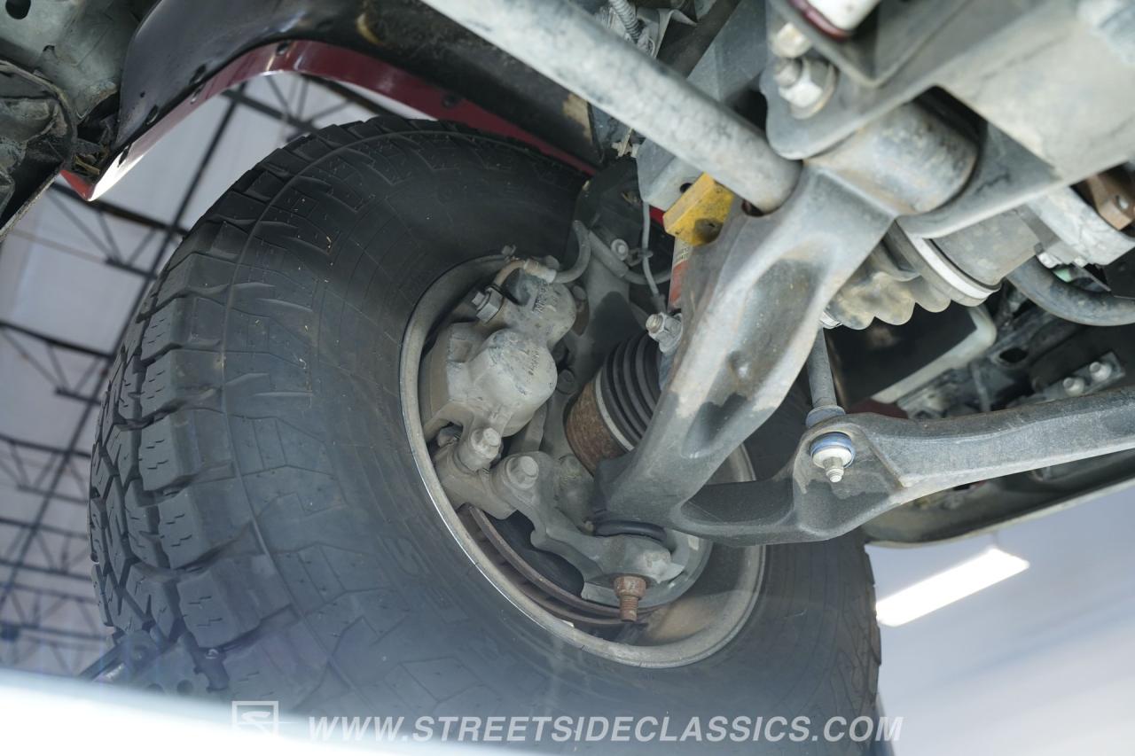 2004 Chevrolet Suburban 2500 4X4