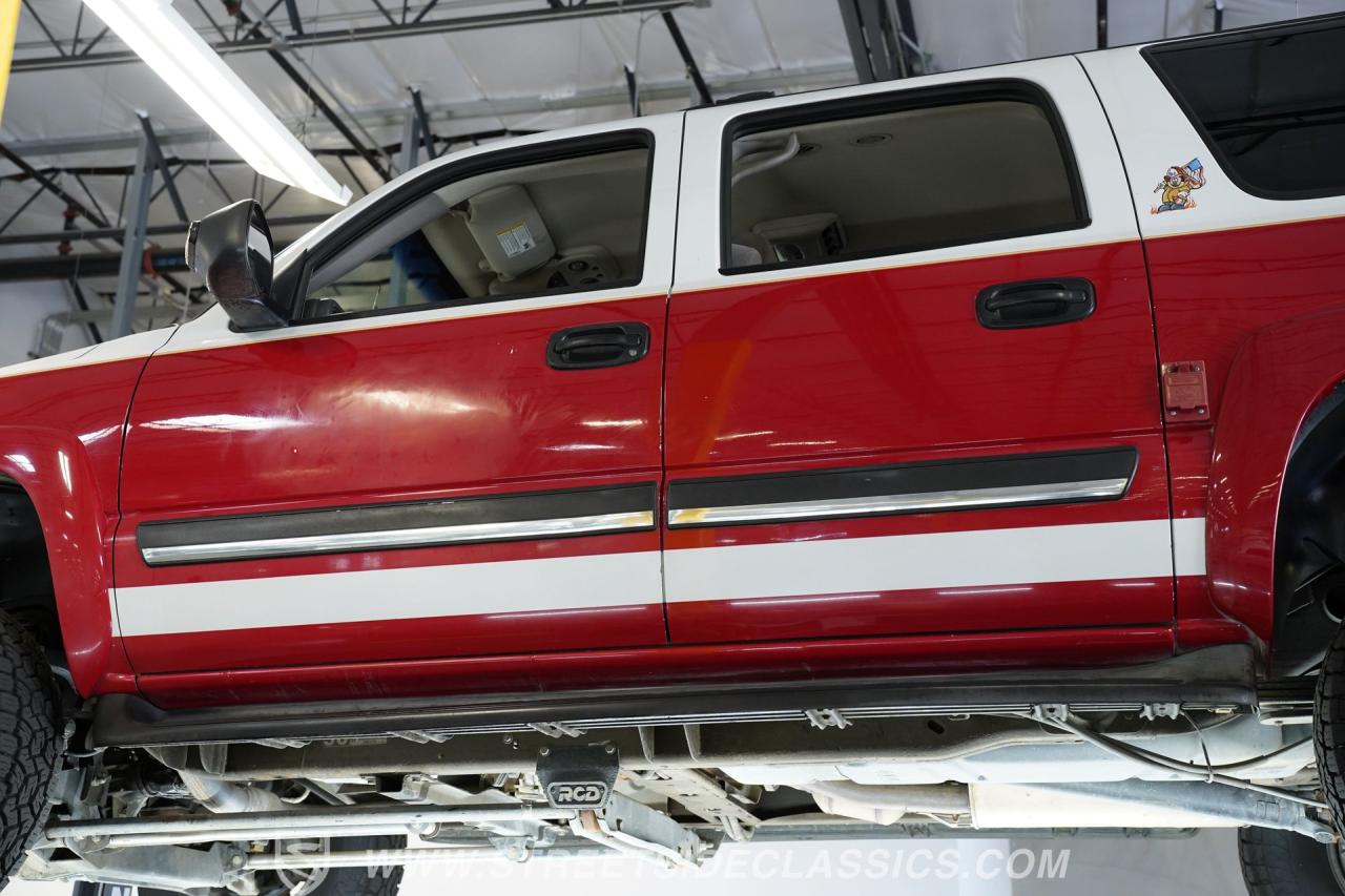 2004 Chevrolet Suburban 2500 4X4