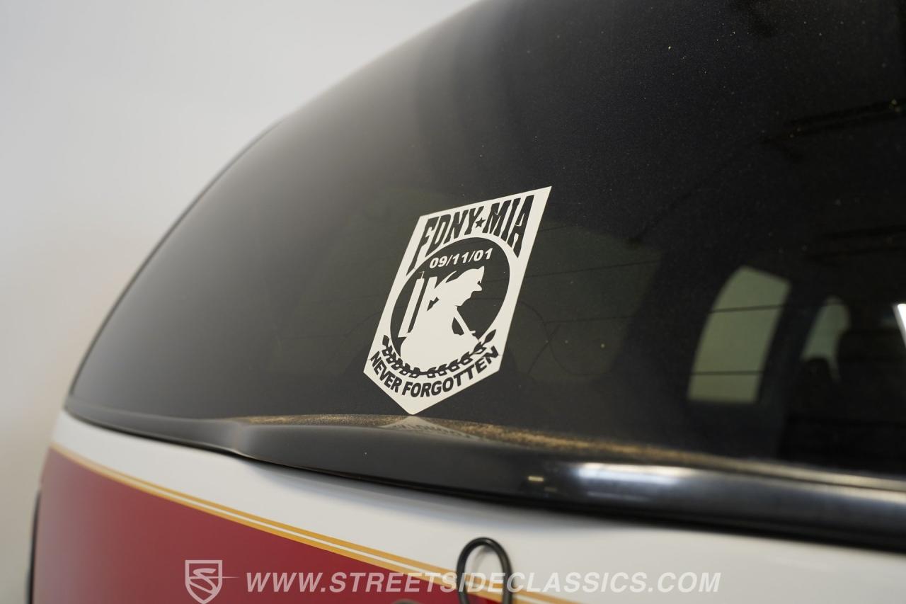 2004 Chevrolet Suburban 2500 4X4