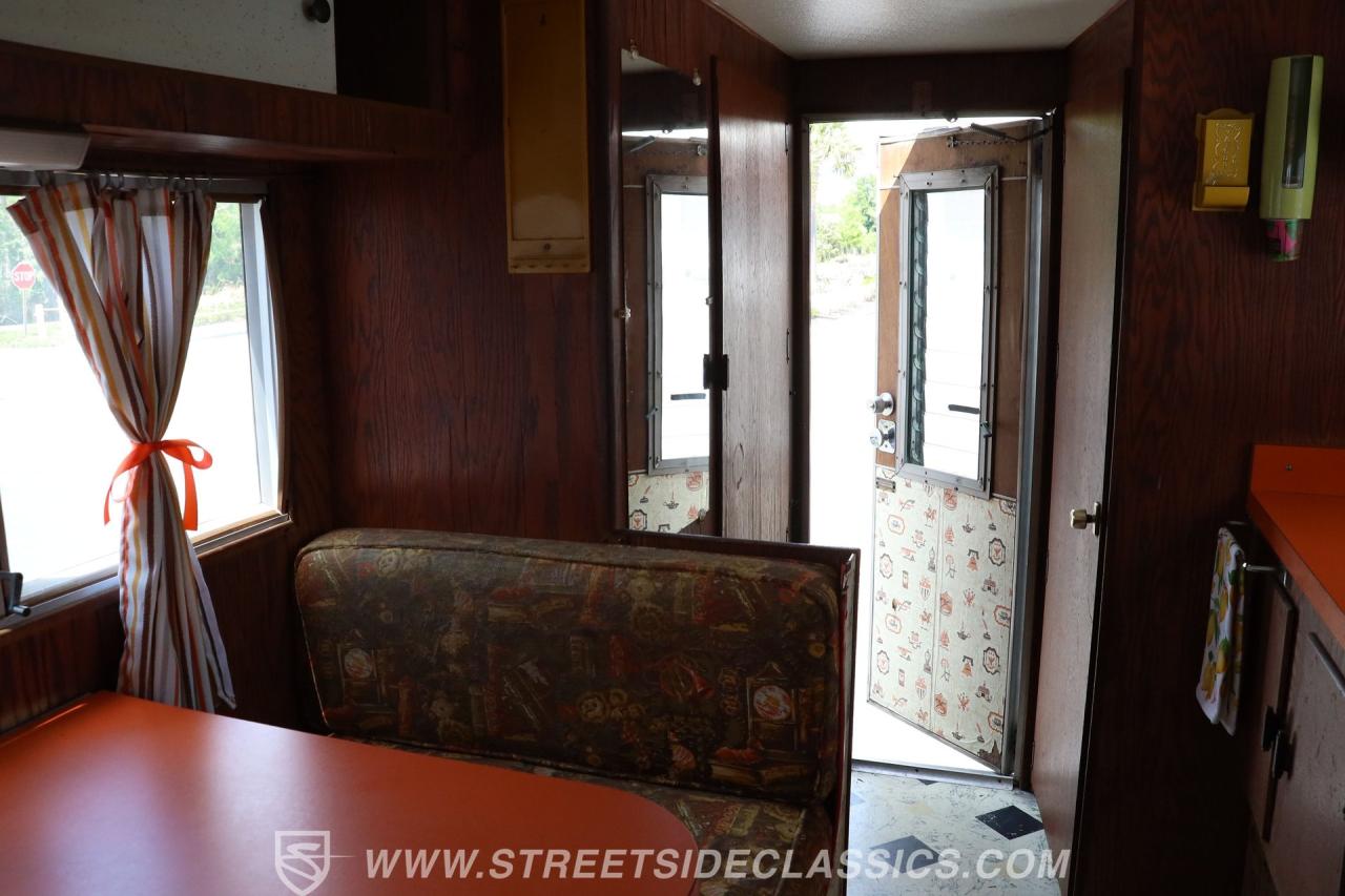 1972 Ford F-250 Camper Special