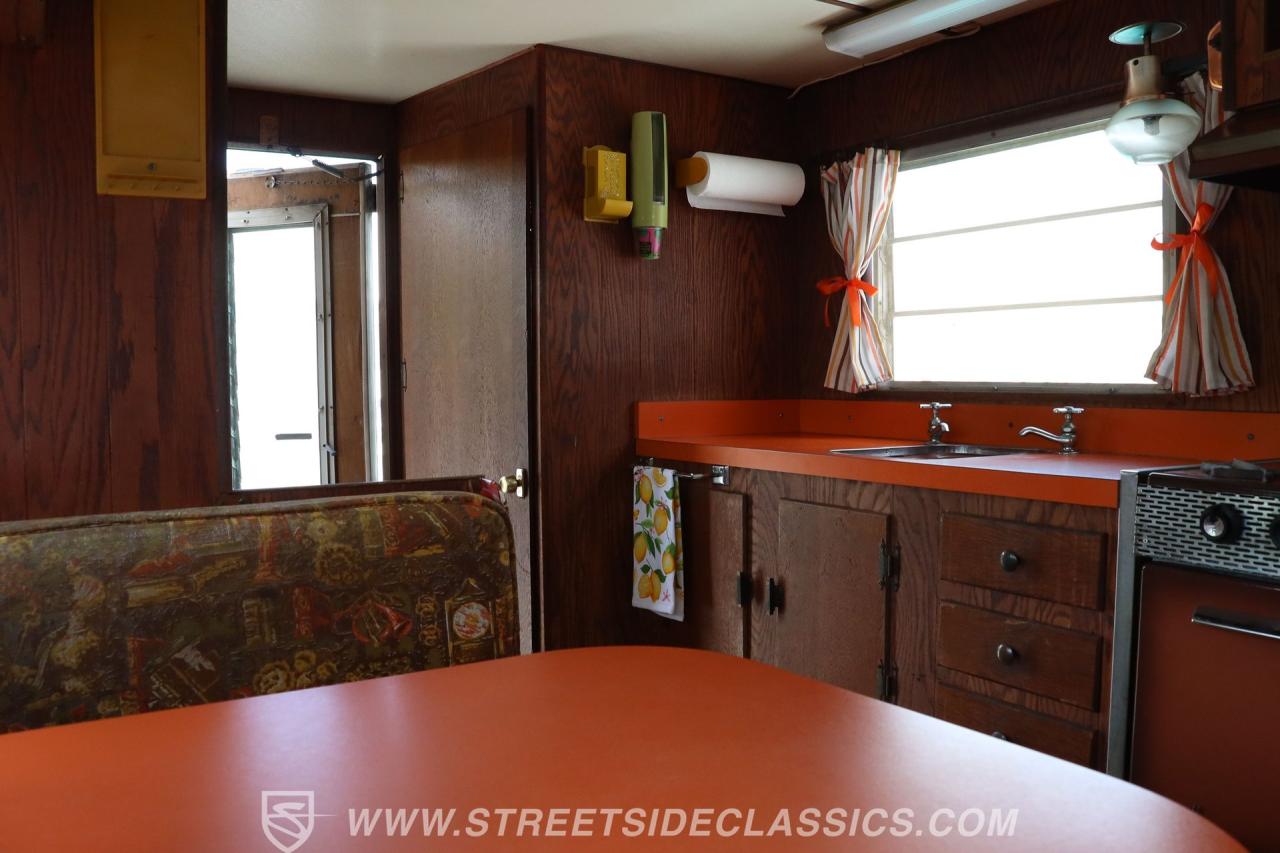 1972 Ford F-250 Camper Special