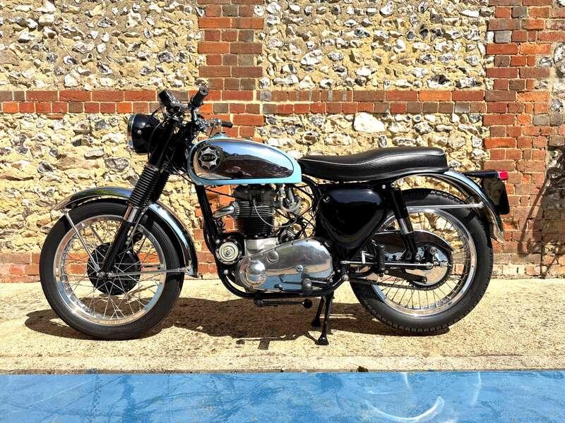 1963 BSA A10 ROCKET GOLD STAR REPLICA