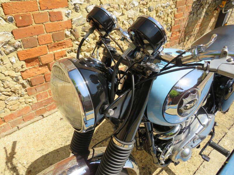 1963 BSA A10 ROCKET GOLD STAR REPLICA