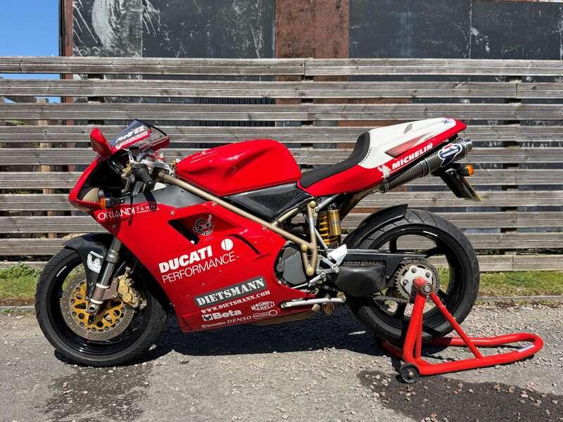 2000 Ducati 916 CARL FOGARTY REPLICA