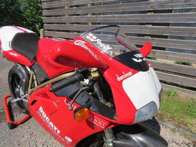 2000 Ducati 916 CARL FOGARTY REPLICA